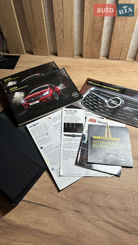 Универсал Opel Astra 2017 в Ирпене