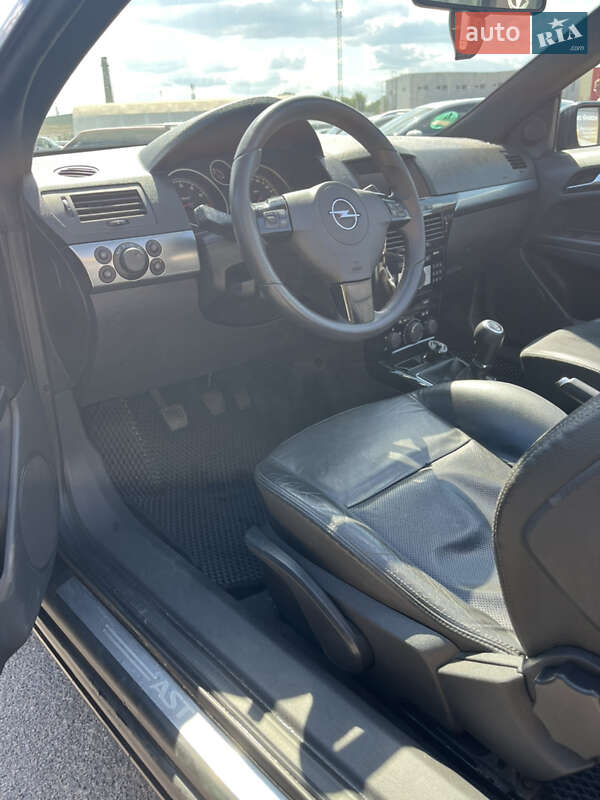 Кабриолет Opel Astra 2007 в Черкассах фото 7 Кабриолет Opel Astra 2007 в Черкассах