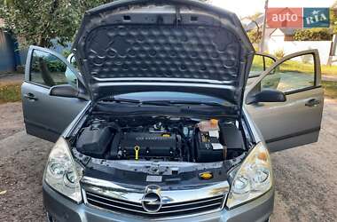 Седан Opel Astra 2008 в 