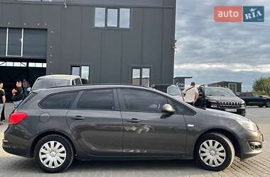 Универсал Opel Astra 2013 в 