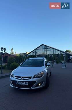 Универсал Opel Astra 2013 в 