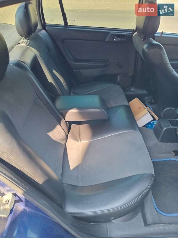 Седан Opel Astra 2003 в Тальному фото 2 Седан Opel Astra 2003 в Тальному