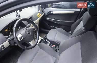 Универсал Opel Astra 2008 в 
