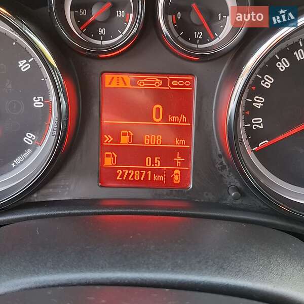 Универсал Opel Astra 2013 в Львове