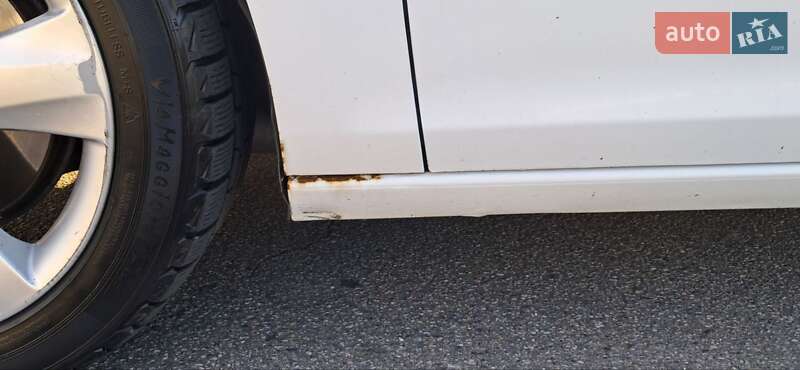 Универсал Opel Astra 2011 в Киеве