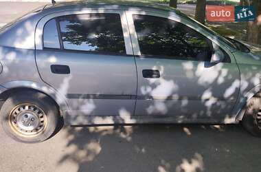 Седан Opel Astra 2000 в 
