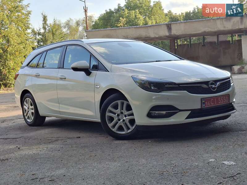 Универсал Opel Astra 2020 в Калуше