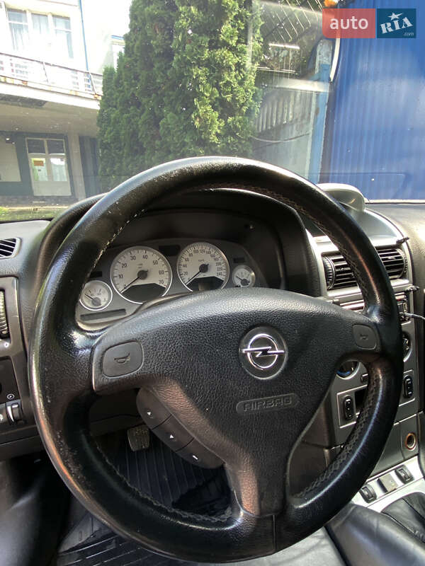 Кабриолет Opel Astra 2002 в Черновцах