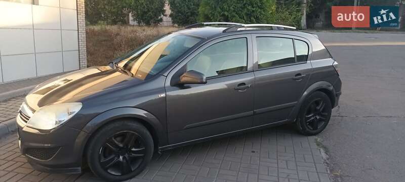 Хэтчбек Opel Astra 2009 в Каменском фото 3 Хэтчбек Opel Astra 2009 в Каменском
