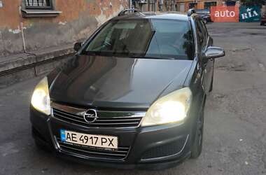Хэтчбек Opel Astra 2009 в Каменском