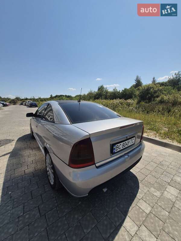 Купе Opel Astra 2002 в Львове
