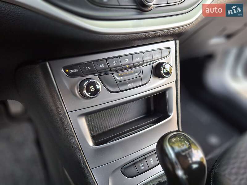 Универсал Opel Astra 2020 в Калуше
