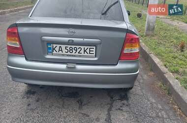 Седан Opel Astra 2007 в Киеве