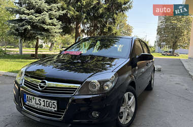 Хэтчбек Opel Astra 2009 в 