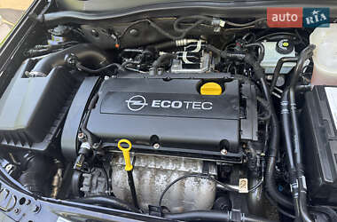 Хэтчбек Opel Astra 2009 в 