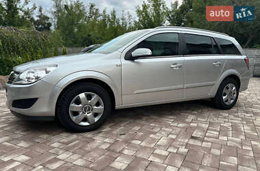 Универсал Opel Astra 2009 в 