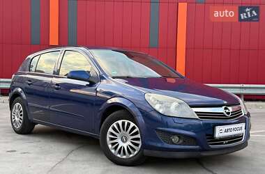 Хэтчбек Opel Astra 2008 в 