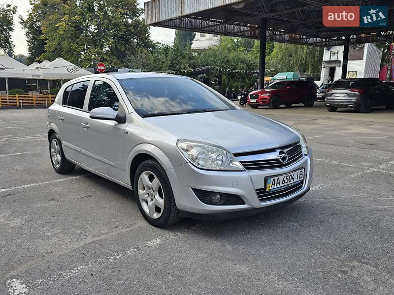 Opel Astra 2008