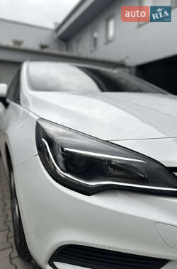 Универсал Opel Astra 2016 в 