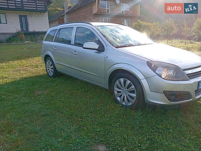 Универсал Opel Astra 2006 в 