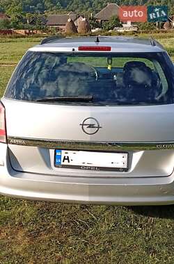 Универсал Opel Astra 2006 в 