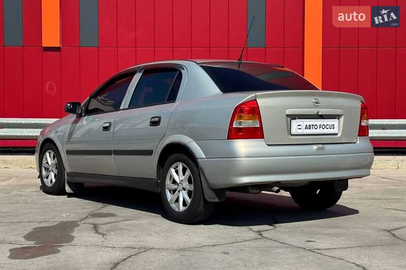 Седан Opel Astra 2007 в Києві