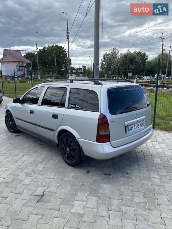 Opel Astra 2000