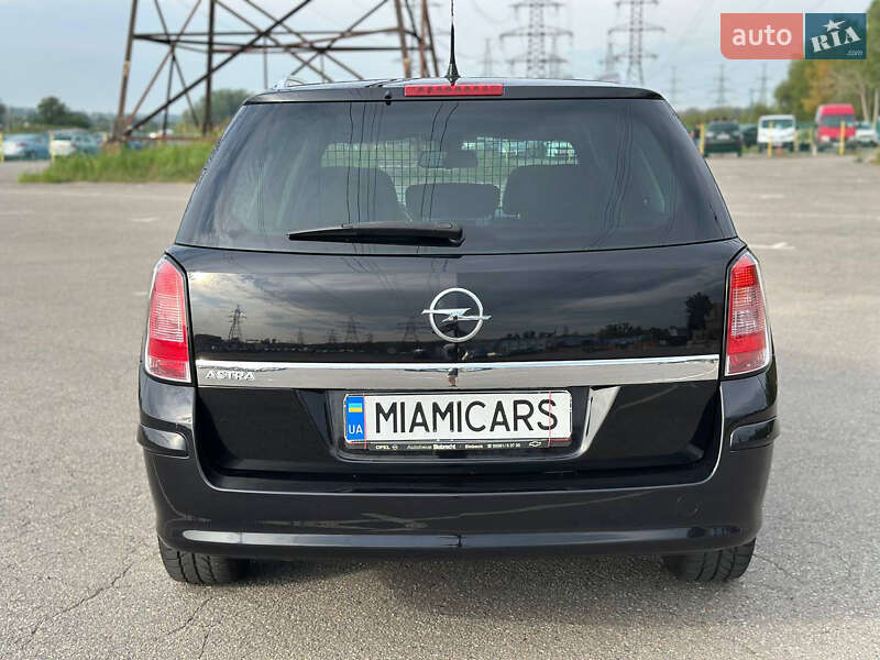 Универсал Opel Astra 2009 в Харькове