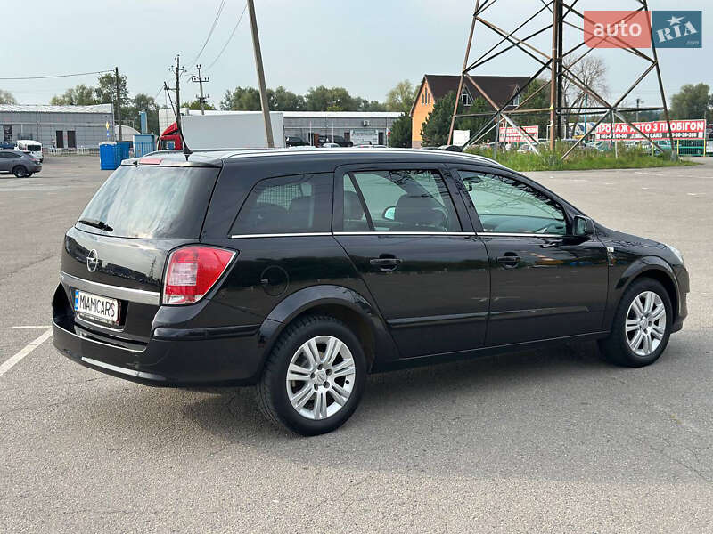 Универсал Opel Astra 2009 в Харькове