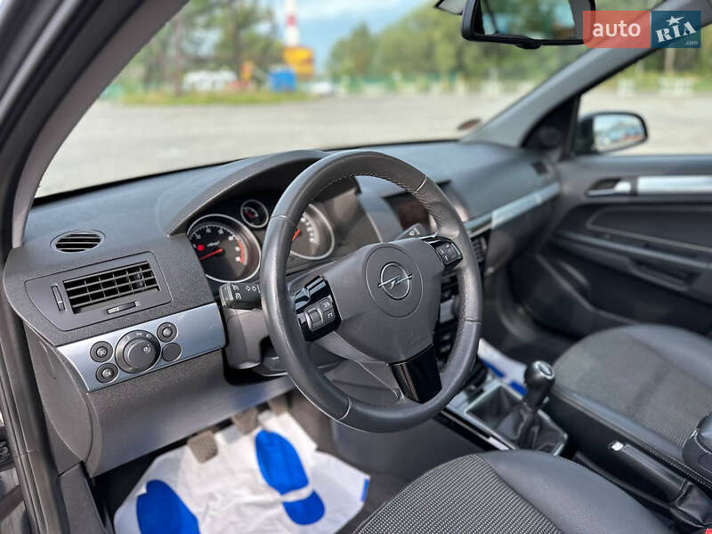 Универсал Opel Astra 2009 в Харькове