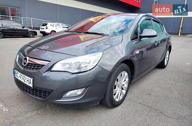 Хэтчбек Opel Astra 2010 в Киеве