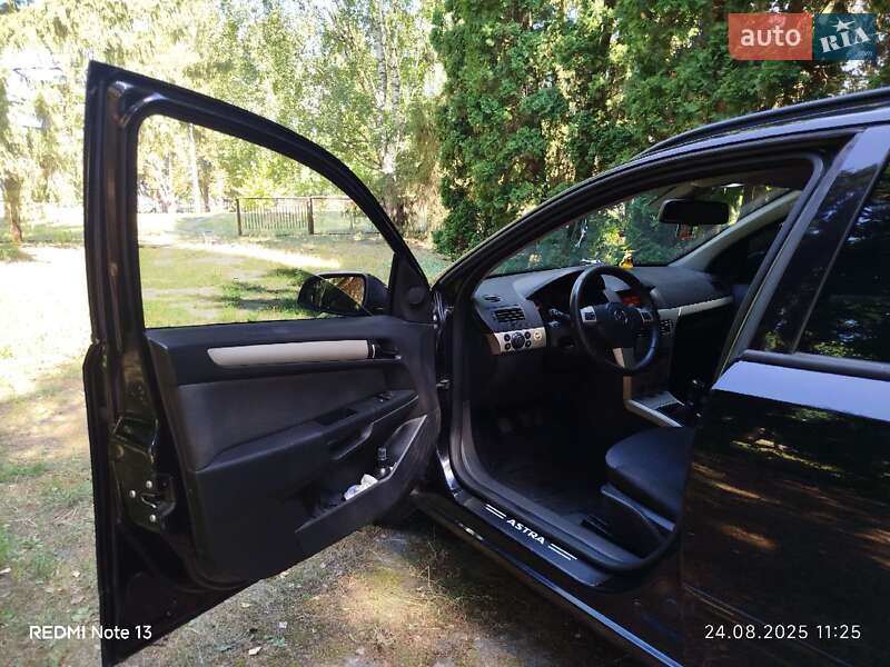 Універсал Opel Astra 2007 в Миргороді