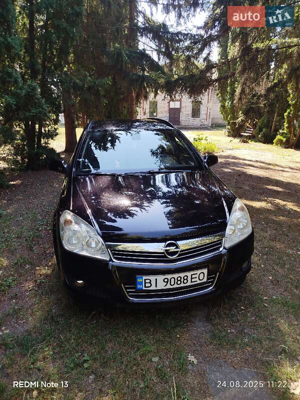 Універсал Opel Astra 2007 в Миргороді