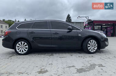 Универсал Opel Astra 2012 в 