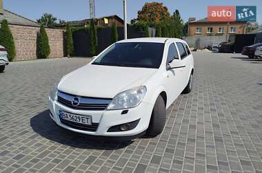Універсал Opel Astra 2009 в Кропивницькому