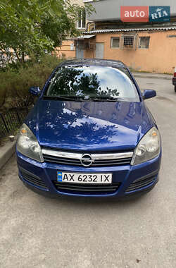 Хэтчбек Opel Astra 2006 в Харькове
