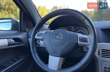 Универсал Opel Astra 2007 в 