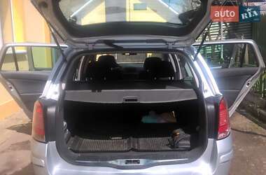 Универсал Opel Astra 2005 в Бродах