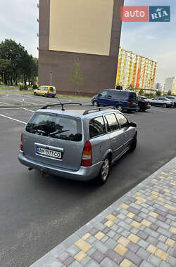 Универсал Opel Astra 2004 в 