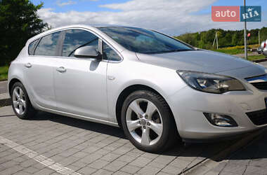 Хетчбек Opel Astra 2011 в Львові