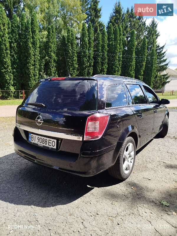 Універсал Opel Astra 2007 в Миргороді