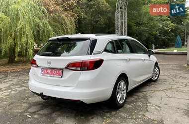 Универсал Opel Astra 2018 в 