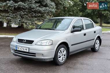 Седан Opel Astra 2008 в 