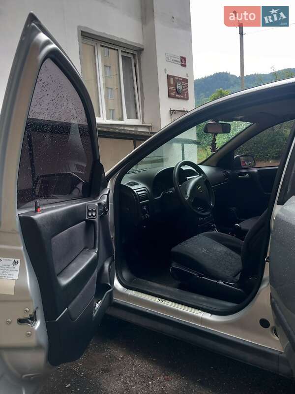 Седан Opel Astra 1999 в Сколе