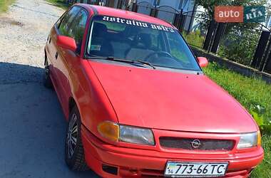 Хэтчбек Opel Astra 1996 в 