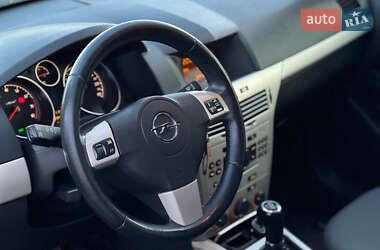 Универсал Opel Astra 2007 в 