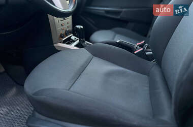 Универсал Opel Astra 2007 в 
