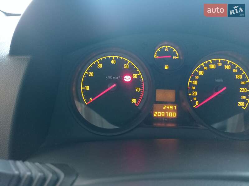 Седан Opel Astra 2012 в Києві