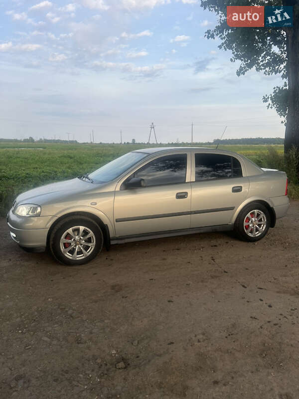 Седан Opel Astra 2008 в Львове фото 6 Седан Opel Astra 2008 в Львове