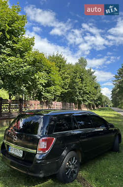Универсал Opel Astra 2010 в 